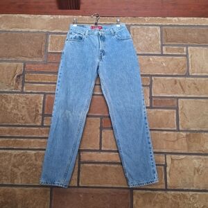 Levi's 550 Classic Relaxed Tapered Leg Jean